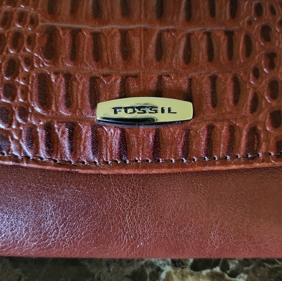 GUC Fossil leather Wallet - Picture 3 of 9
